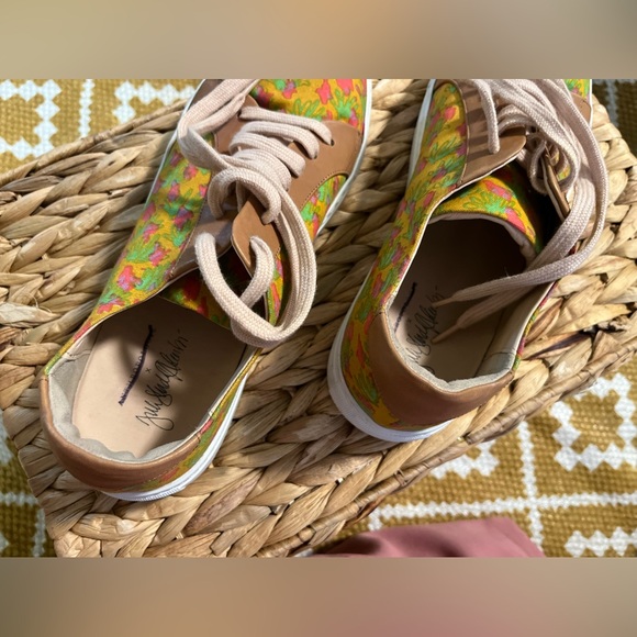 Anthropologie-Floral tennis shoe/sneaker-10M - Picture 2 of 9